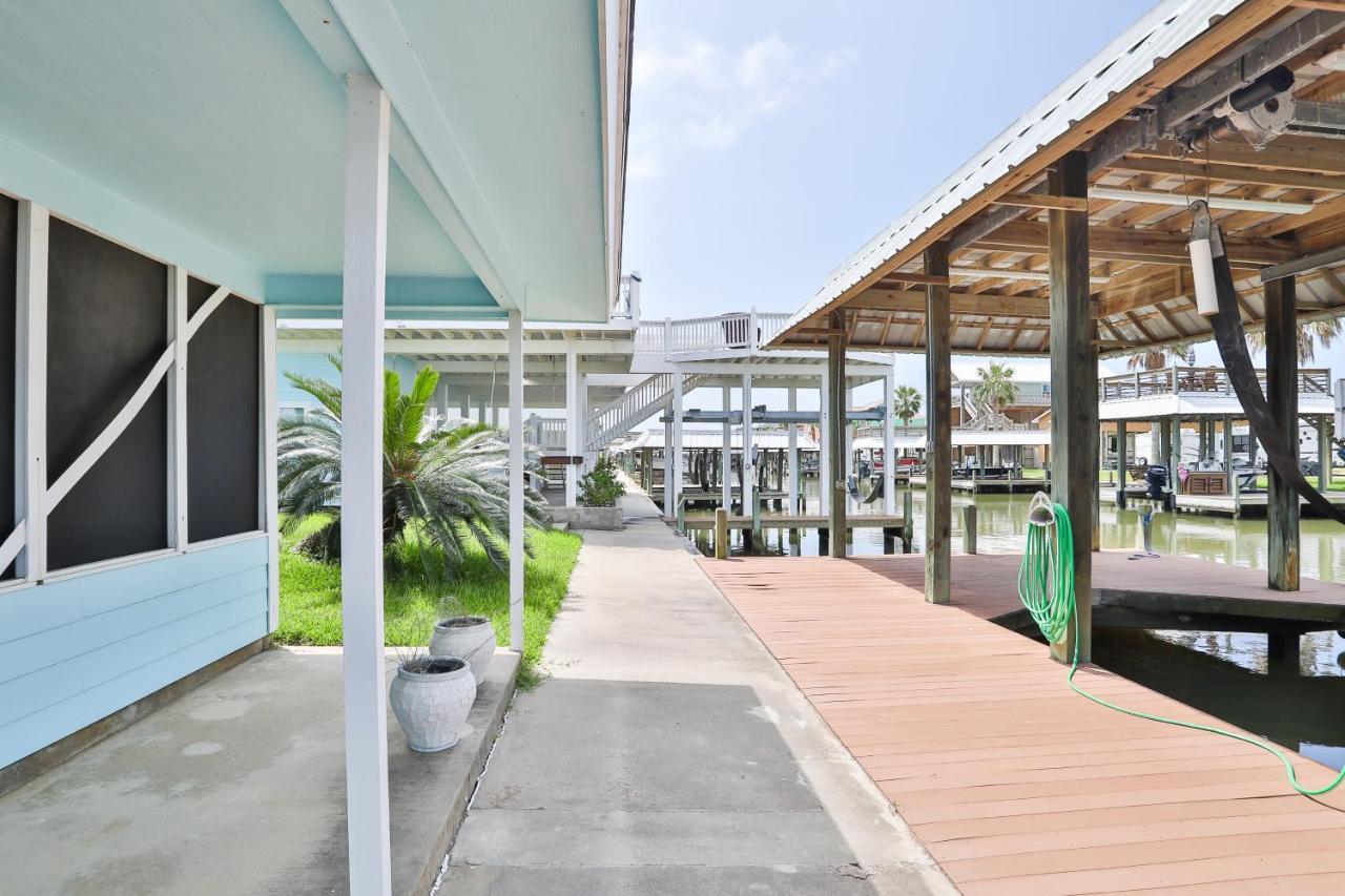 Bayside Bliss Villa Crystal Beach Exteriör bild